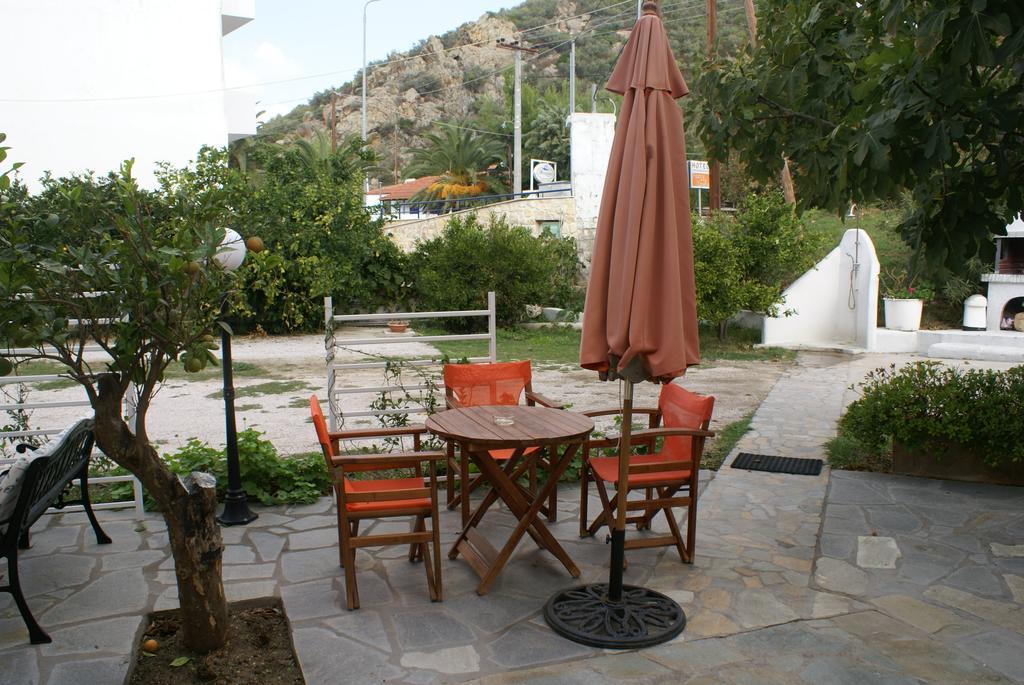 Studios Costa Porto Koufo Exterior photo